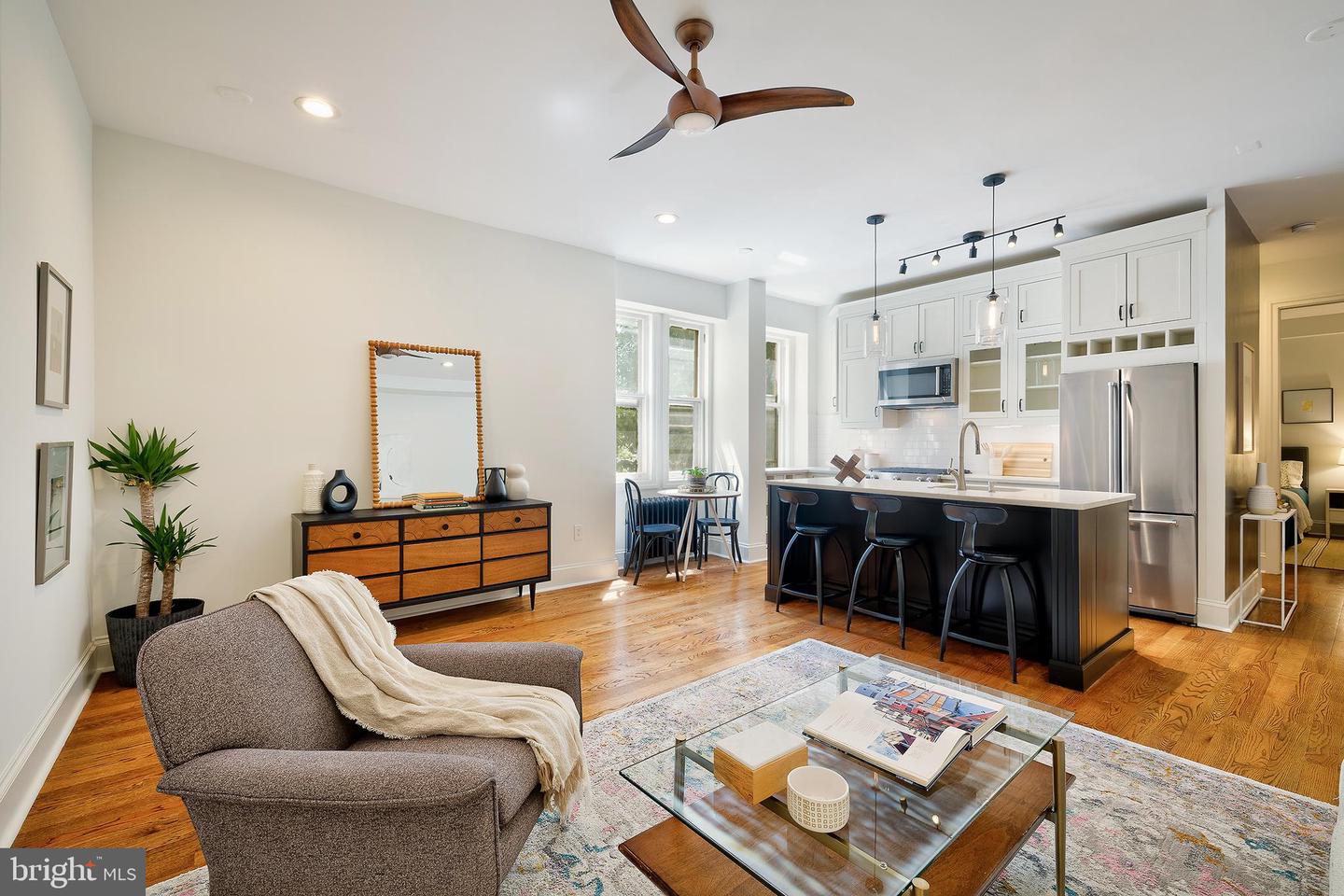 1725 17TH ST NW #106, WASHINGTON, District Of Columbia 20009, 1 Bedroom Bedrooms, ,1 BathroomBathrooms,Residential,For sale,1725 17TH ST NW #106,DCDC2192830 MLS # DCDC2192830