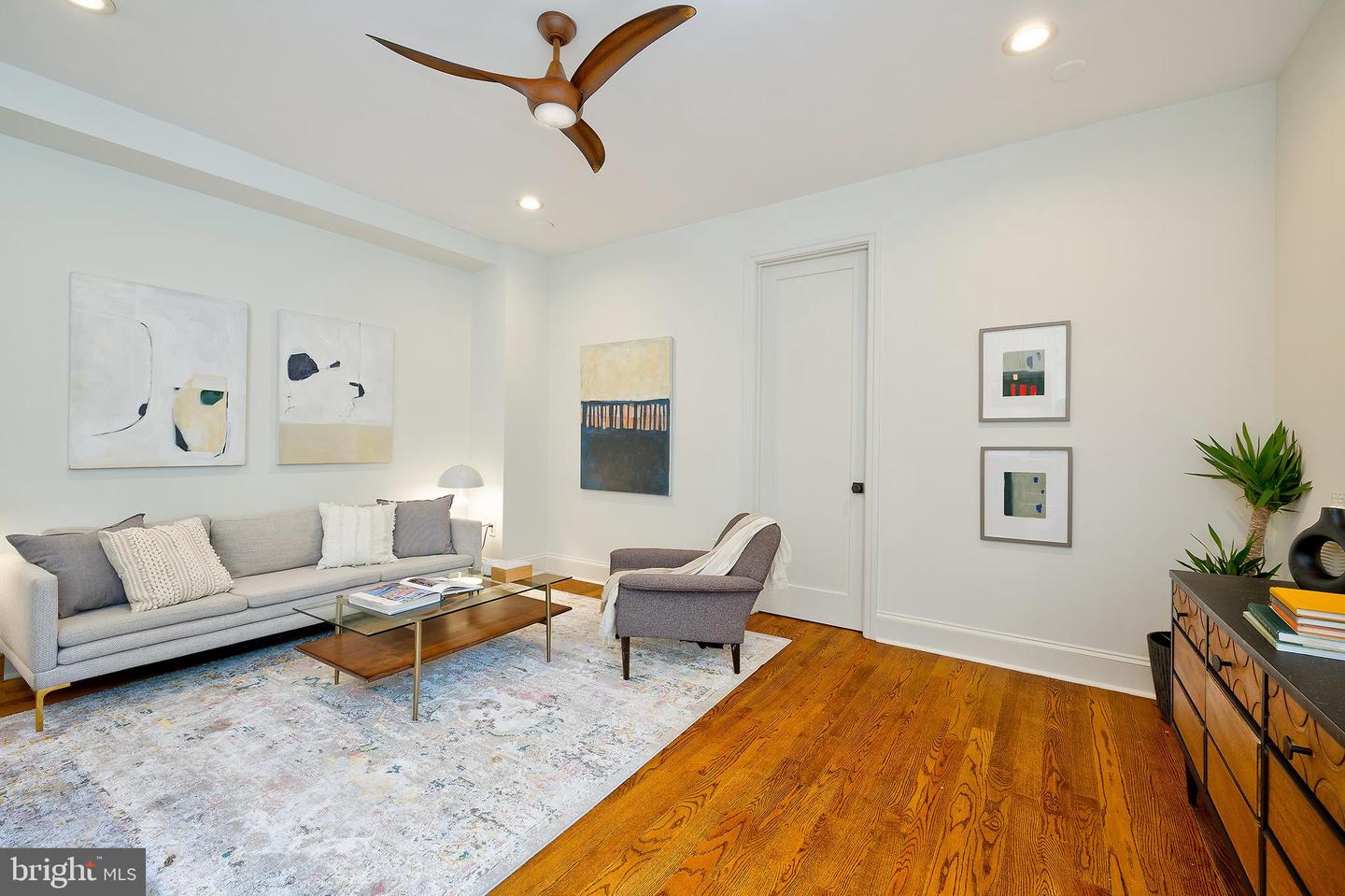 1725 17TH ST NW #106, WASHINGTON, District Of Columbia 20009, 1 Bedroom Bedrooms, ,1 BathroomBathrooms,Residential,For sale,1725 17TH ST NW #106,DCDC2192830 MLS # DCDC2192830
