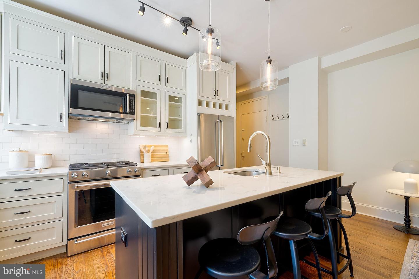 1725 17TH ST NW #106, WASHINGTON, District Of Columbia 20009, 1 Bedroom Bedrooms, ,1 BathroomBathrooms,Residential,For sale,1725 17TH ST NW #106,DCDC2192830 MLS # DCDC2192830