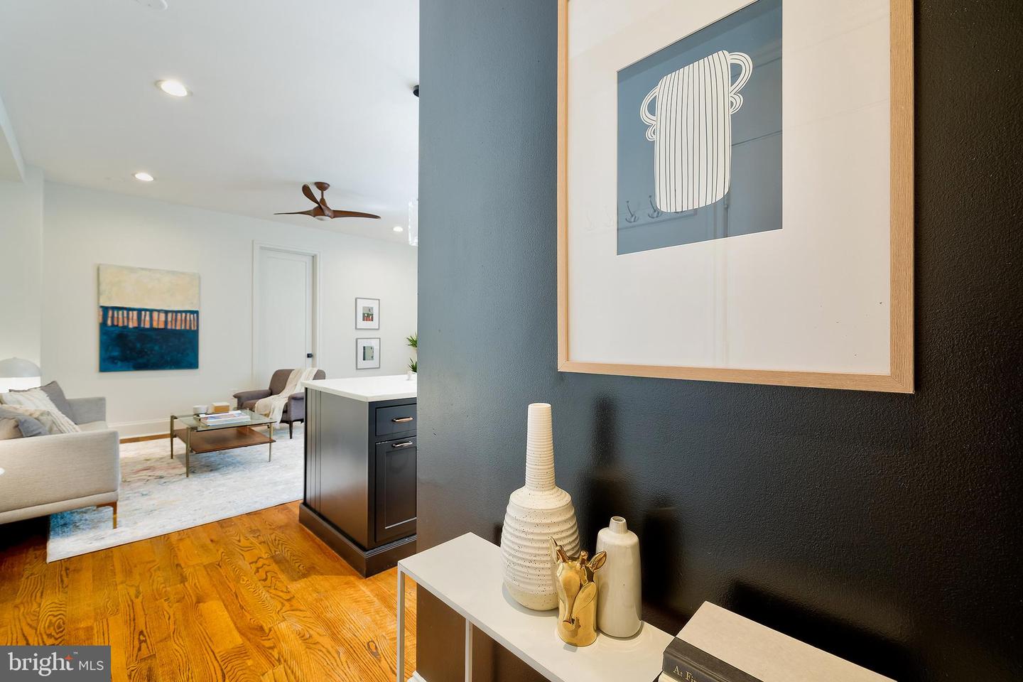 1725 17TH ST NW #106, WASHINGTON, District Of Columbia 20009, 1 Bedroom Bedrooms, ,1 BathroomBathrooms,Residential,For sale,1725 17TH ST NW #106,DCDC2192830 MLS # DCDC2192830