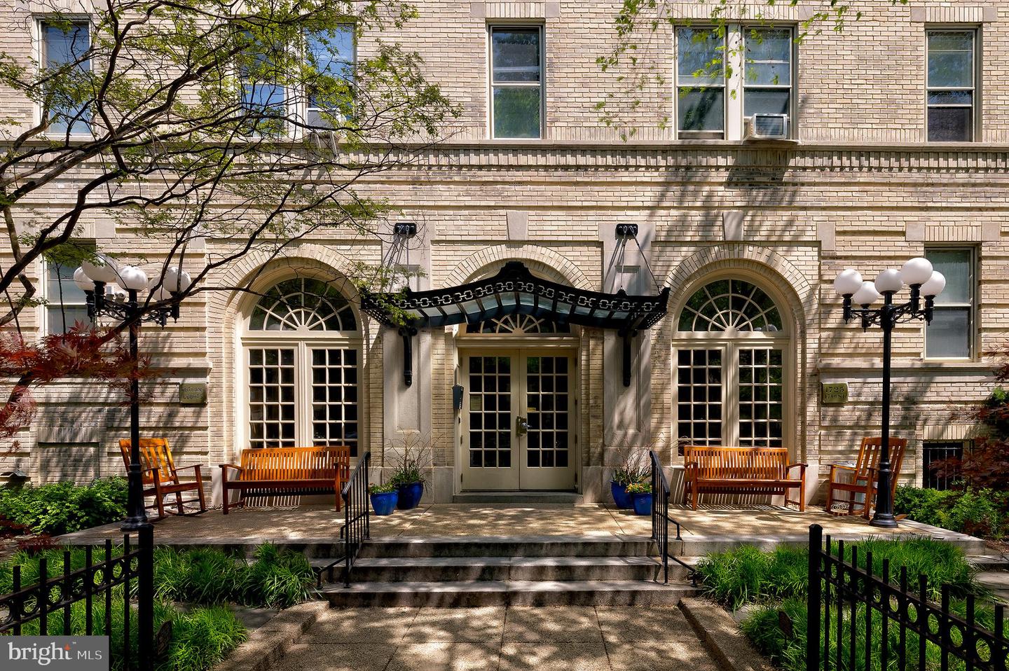 1725 17TH ST NW #106, WASHINGTON, District Of Columbia 20009, 1 Bedroom Bedrooms, ,1 BathroomBathrooms,Residential,For sale,1725 17TH ST NW #106,DCDC2192830 MLS # DCDC2192830