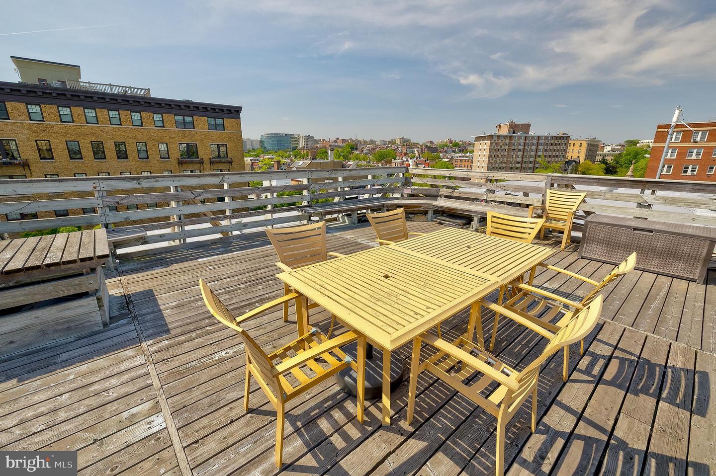 1725 17TH ST NW #106, WASHINGTON, District Of Columbia 20009, 1 Bedroom Bedrooms, ,1 BathroomBathrooms,Residential,For sale,1725 17TH ST NW #106,DCDC2192830 MLS # DCDC2192830