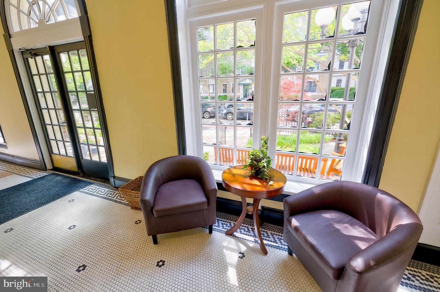1725 17TH ST NW #106, WASHINGTON, District Of Columbia 20009, 1 Bedroom Bedrooms, ,1 BathroomBathrooms,Residential,For sale,1725 17TH ST NW #106,DCDC2192830 MLS # DCDC2192830