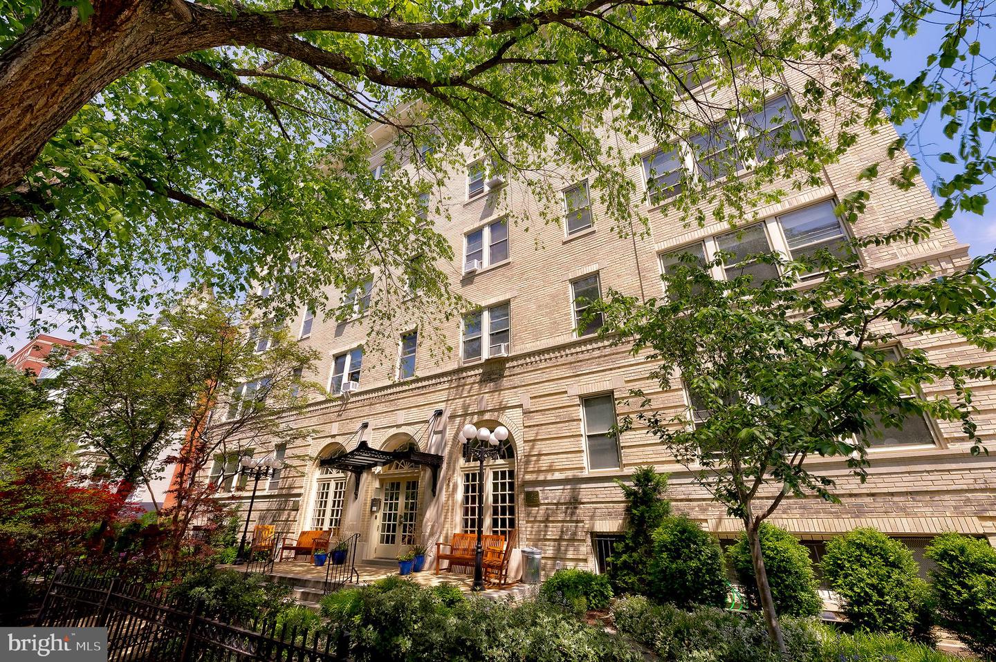 1725 17TH ST NW #106, WASHINGTON, District Of Columbia 20009, 1 Bedroom Bedrooms, ,1 BathroomBathrooms,Residential,For sale,1725 17TH ST NW #106,DCDC2192830 MLS # DCDC2192830