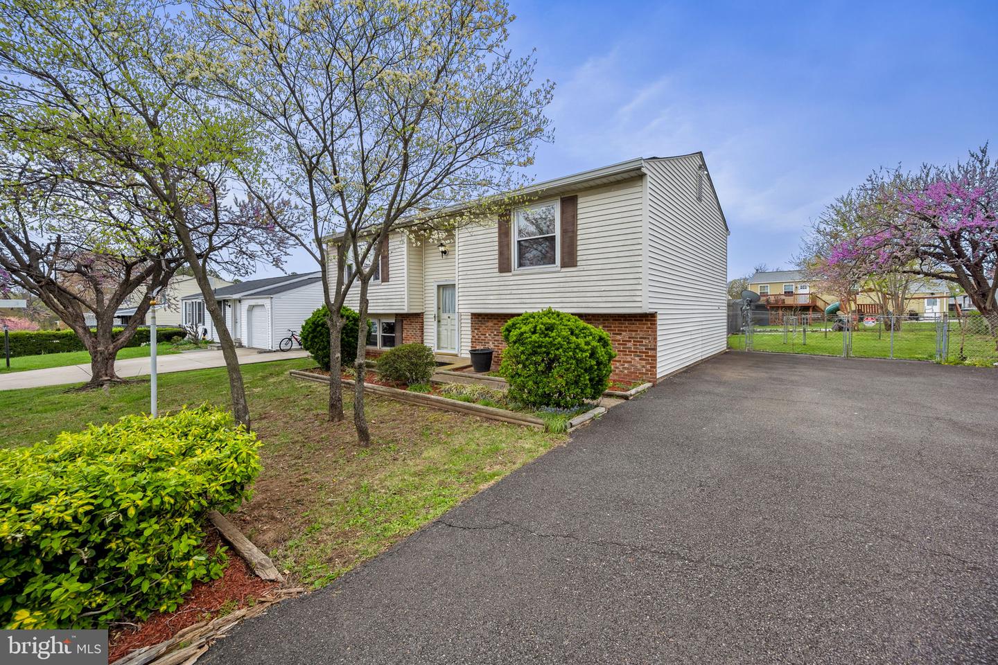 1306 E BEECH RD, STERLING, Virginia 20164, 4 Bedrooms Bedrooms, ,2 BathroomsBathrooms,Residential,For sale,1306 E BEECH RD,VALO2092528 MLS # VALO2092528