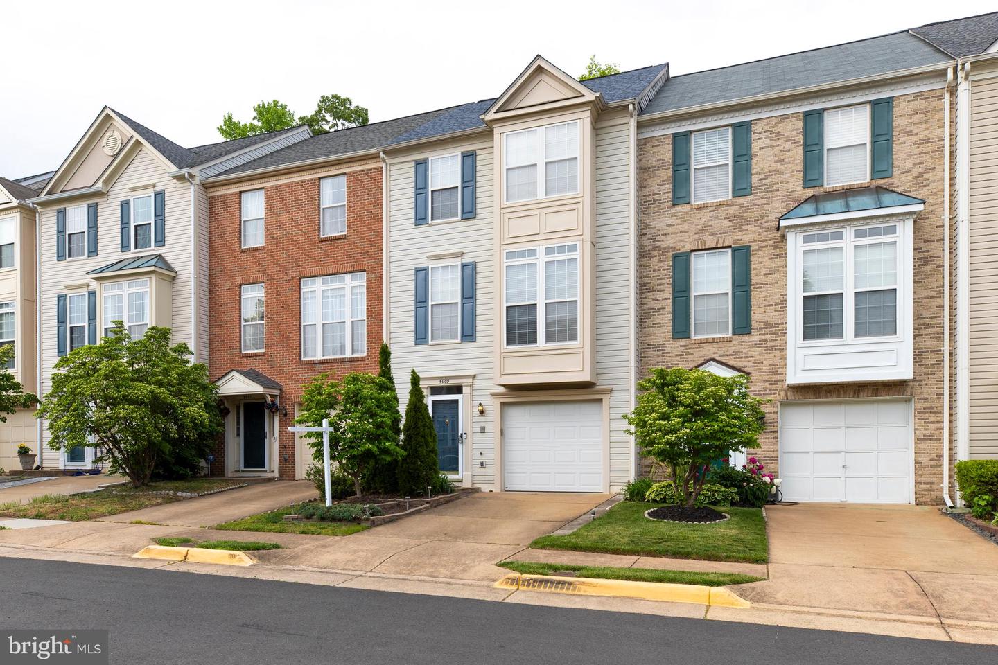 5909 RINARD DR, CENTREVILLE, Virginia 20120, 3 Bedrooms Bedrooms, ,2 BathroomsBathrooms,Residential,For sale,5909 RINARD DR,VAFX2231114 MLS # VAFX2231114