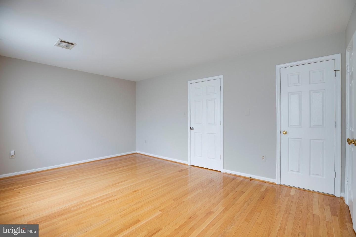 5909 RINARD DR, CENTREVILLE, Virginia 20120, 3 Bedrooms Bedrooms, ,2 BathroomsBathrooms,Residential,For sale,5909 RINARD DR,VAFX2231114 MLS # VAFX2231114