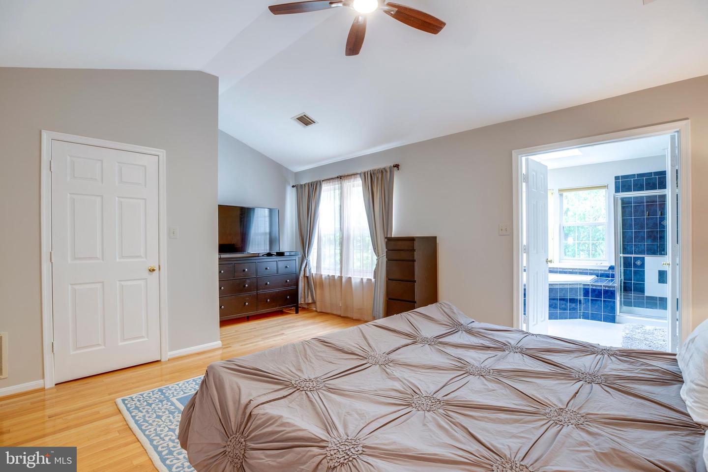 5909 RINARD DR, CENTREVILLE, Virginia 20120, 3 Bedrooms Bedrooms, ,2 BathroomsBathrooms,Residential,For sale,5909 RINARD DR,VAFX2231114 MLS # VAFX2231114