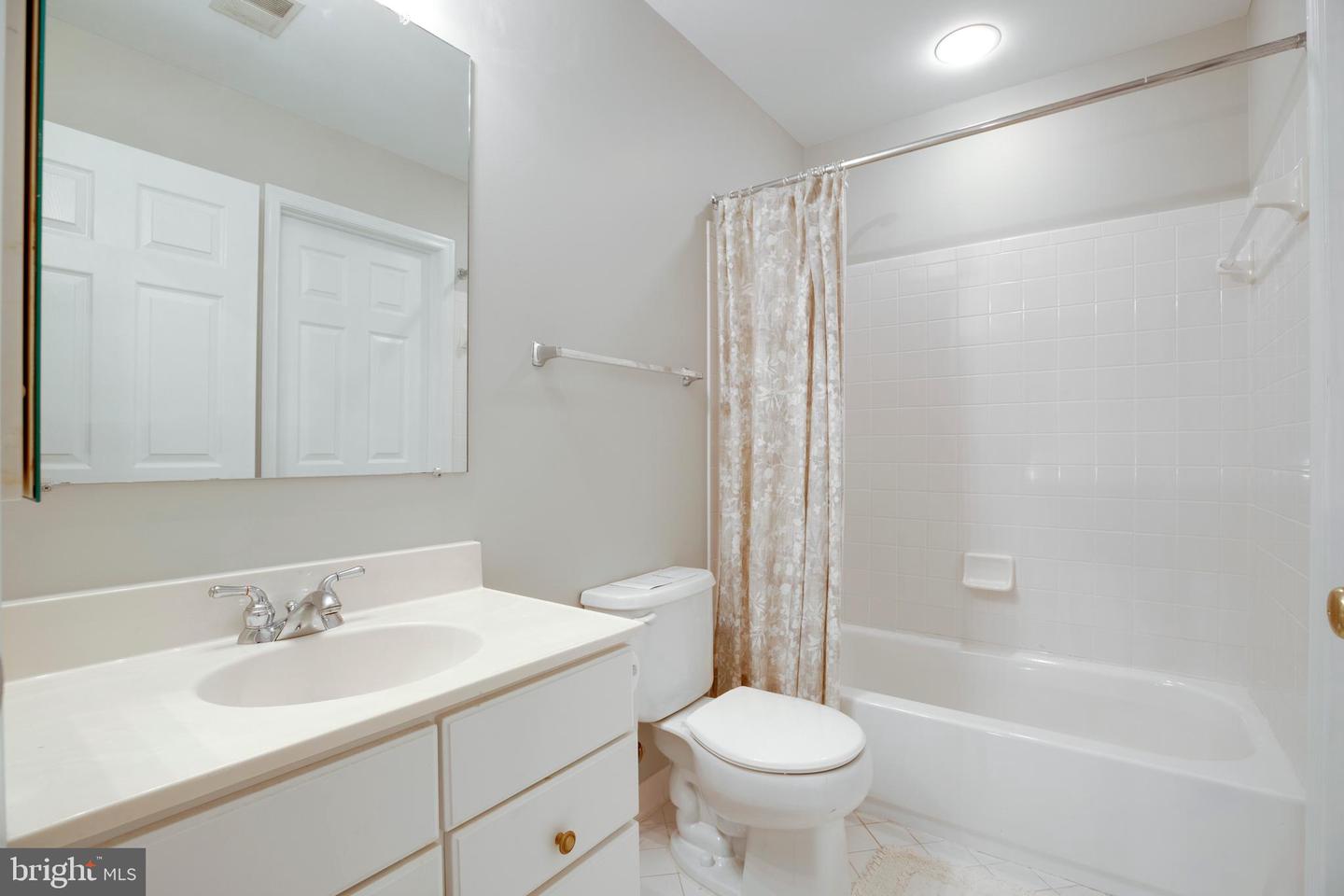 5909 RINARD DR, CENTREVILLE, Virginia 20120, 3 Bedrooms Bedrooms, ,2 BathroomsBathrooms,Residential,For sale,5909 RINARD DR,VAFX2231114 MLS # VAFX2231114