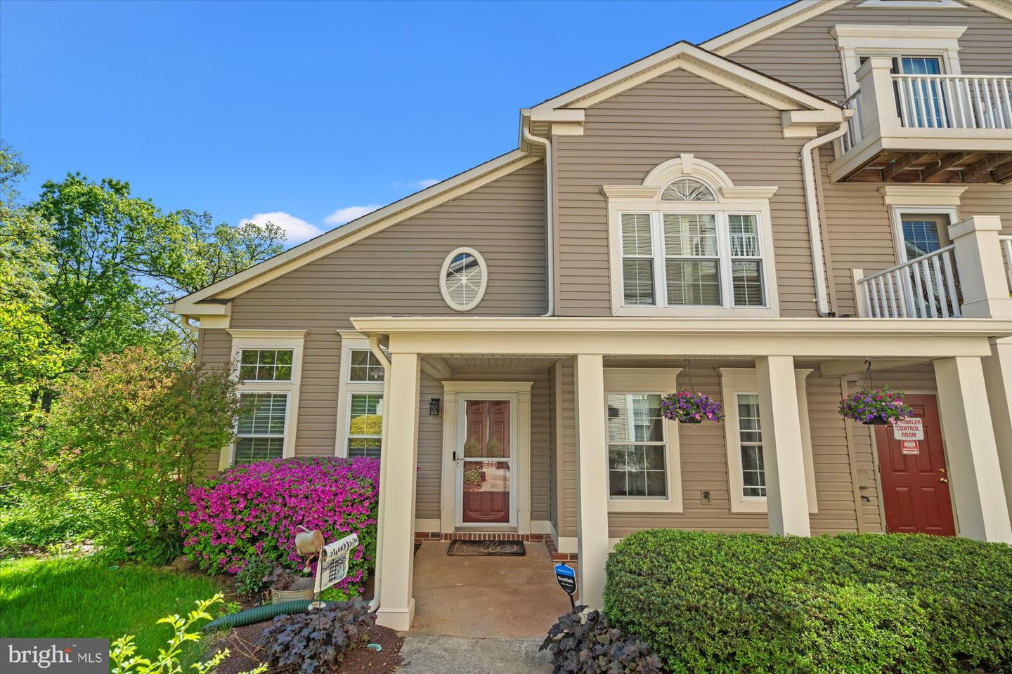 43426 EDGECLIFF TER, ASHBURN, Virginia 20147, 2 Bedrooms Bedrooms, ,2 BathroomsBathrooms,Residential,For sale,43426 EDGECLIFF TER,VALO2092584 MLS # VALO2092584