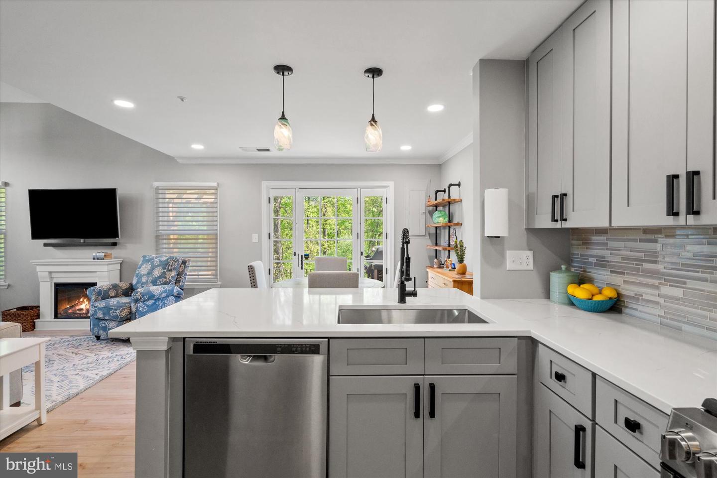 43426 EDGECLIFF TER, ASHBURN, Virginia 20147, 2 Bedrooms Bedrooms, ,2 BathroomsBathrooms,Residential,For sale,43426 EDGECLIFF TER,VALO2092584 MLS # VALO2092584