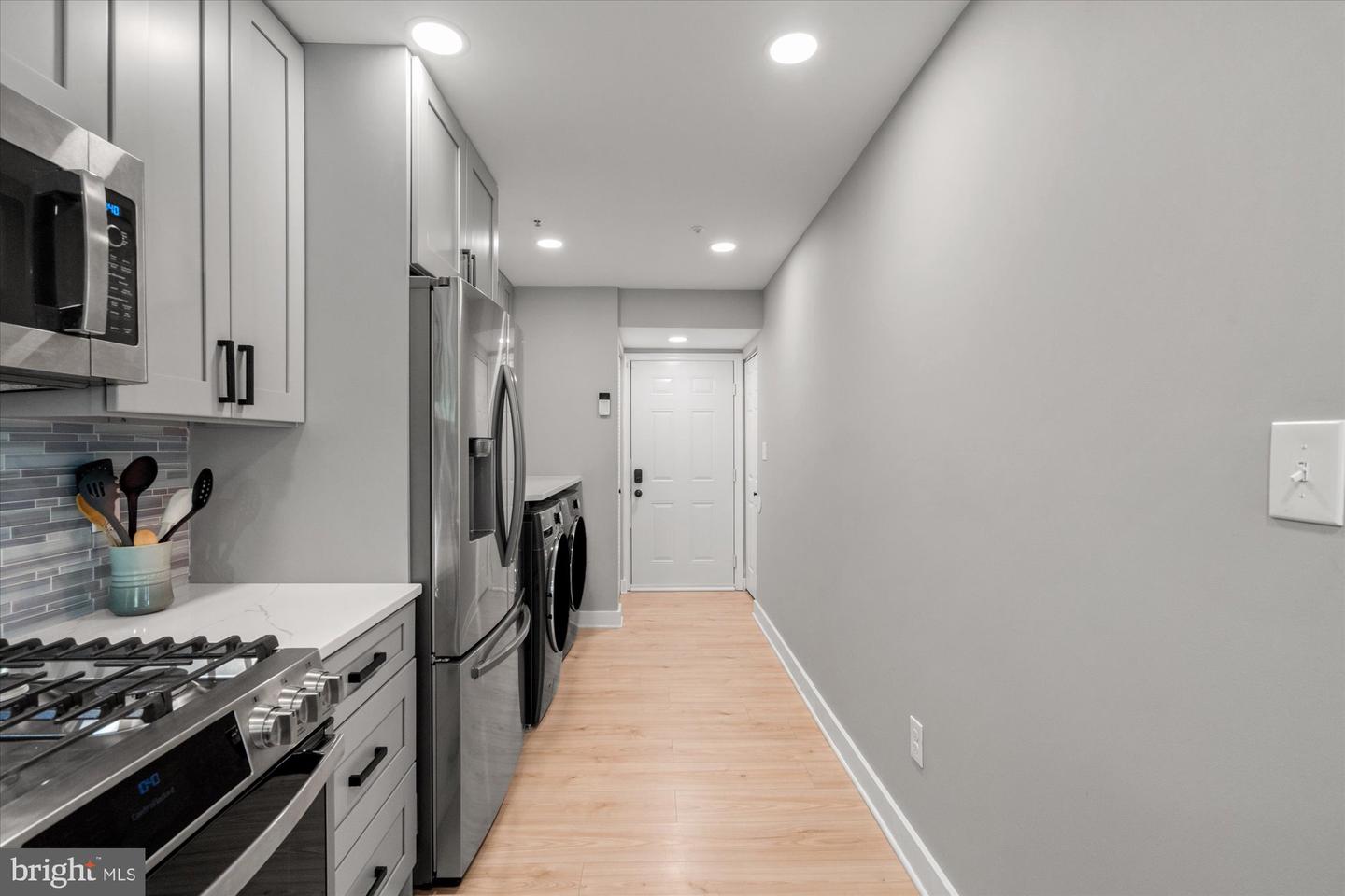 43426 EDGECLIFF TER, ASHBURN, Virginia 20147, 2 Bedrooms Bedrooms, ,2 BathroomsBathrooms,Residential,For sale,43426 EDGECLIFF TER,VALO2092584 MLS # VALO2092584