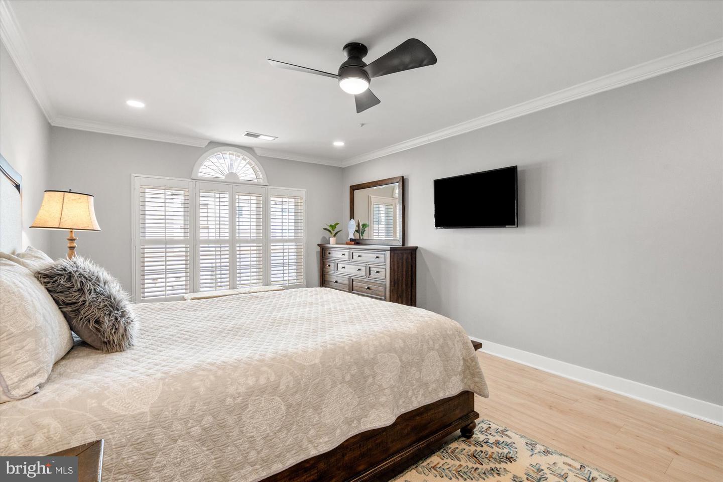 43426 EDGECLIFF TER, ASHBURN, Virginia 20147, 2 Bedrooms Bedrooms, ,2 BathroomsBathrooms,Residential,For sale,43426 EDGECLIFF TER,VALO2092584 MLS # VALO2092584