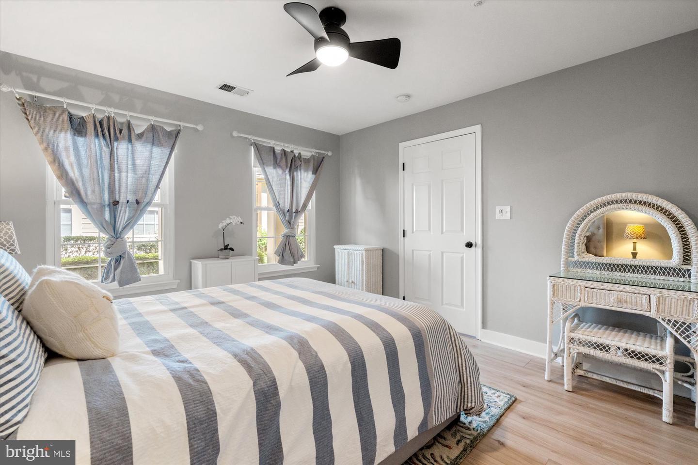 43426 EDGECLIFF TER, ASHBURN, Virginia 20147, 2 Bedrooms Bedrooms, ,2 BathroomsBathrooms,Residential,For sale,43426 EDGECLIFF TER,VALO2092584 MLS # VALO2092584