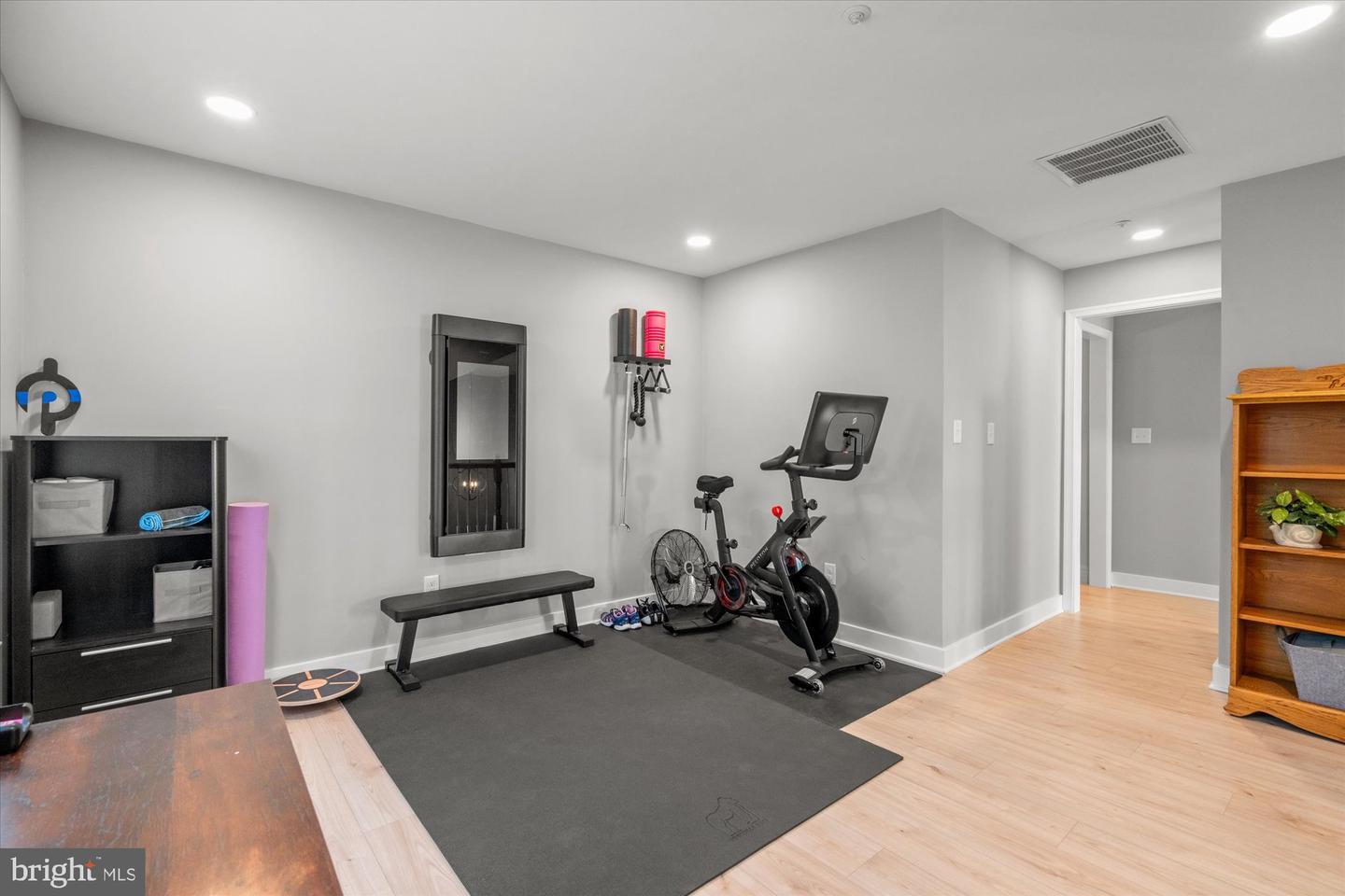 43426 EDGECLIFF TER, ASHBURN, Virginia 20147, 2 Bedrooms Bedrooms, ,2 BathroomsBathrooms,Residential,For sale,43426 EDGECLIFF TER,VALO2092584 MLS # VALO2092584