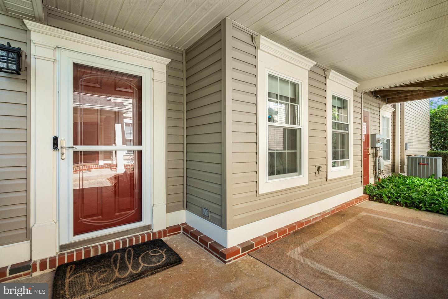 43426 EDGECLIFF TER, ASHBURN, Virginia 20147, 2 Bedrooms Bedrooms, ,2 BathroomsBathrooms,Residential,For sale,43426 EDGECLIFF TER,VALO2092584 MLS # VALO2092584