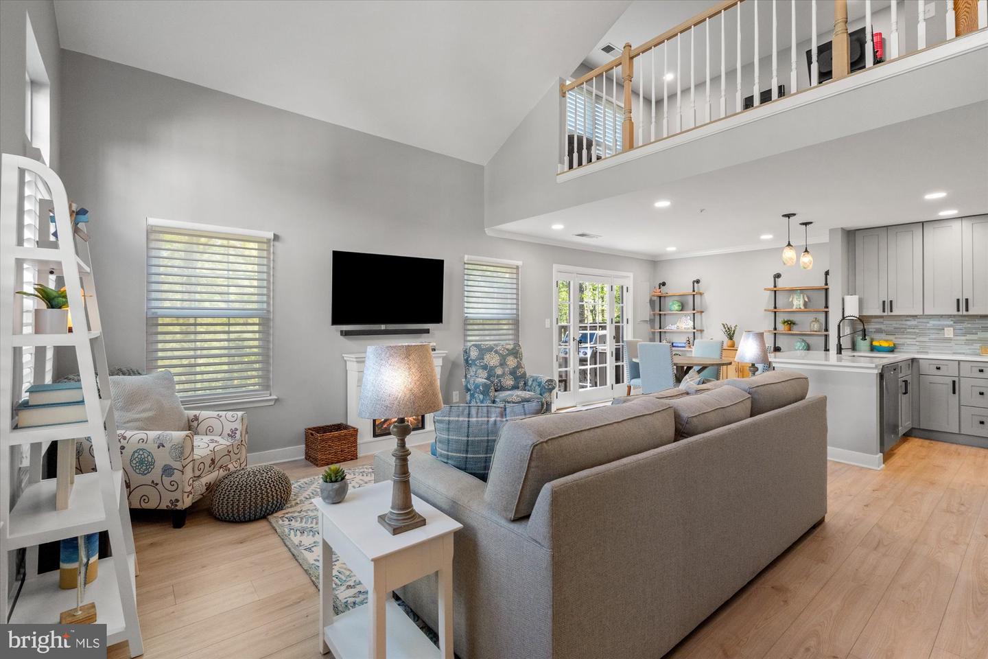 43426 EDGECLIFF TER, ASHBURN, Virginia 20147, 2 Bedrooms Bedrooms, ,2 BathroomsBathrooms,Residential,For sale,43426 EDGECLIFF TER,VALO2092584 MLS # VALO2092584