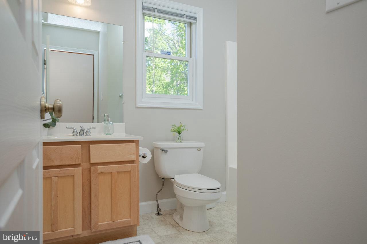 267 TOMAHAWK LN, EDINBURG, Virginia 22824, 3 Bedrooms Bedrooms, ,3 BathroomsBathrooms,Residential,For sale,267 TOMAHAWK LN,VASH2011080 MLS # VASH2011080