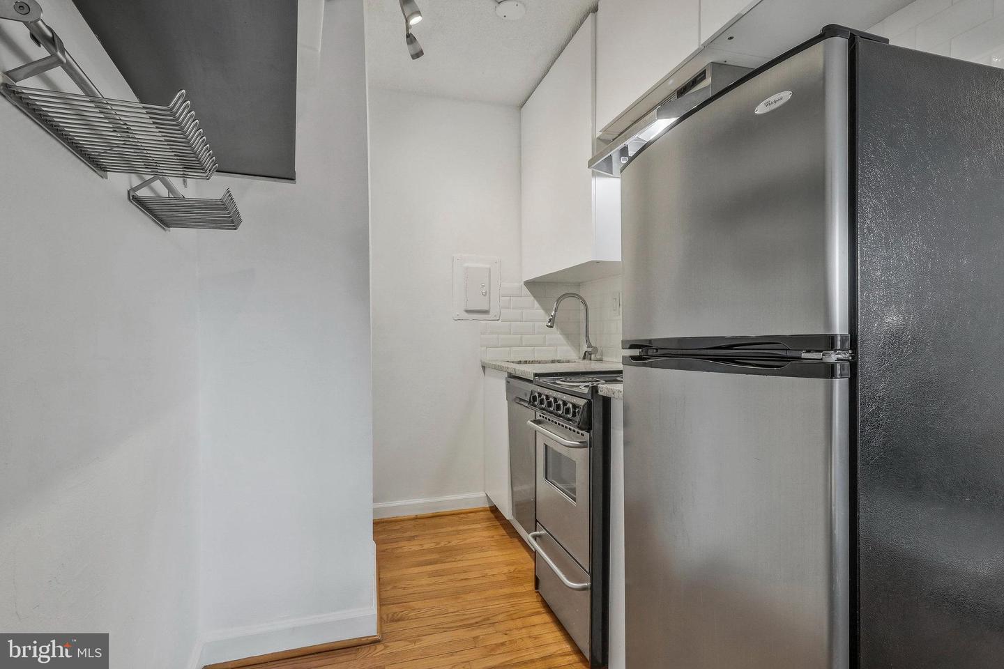 1816 NEW HAMPSHIRE AVE NW #303, WASHINGTON, District Of Columbia 20009, ,1 BathroomBathrooms,Residential,For sale,1816 NEW HAMPSHIRE AVE NW #303,DCDC2193516 MLS # DCDC2193516