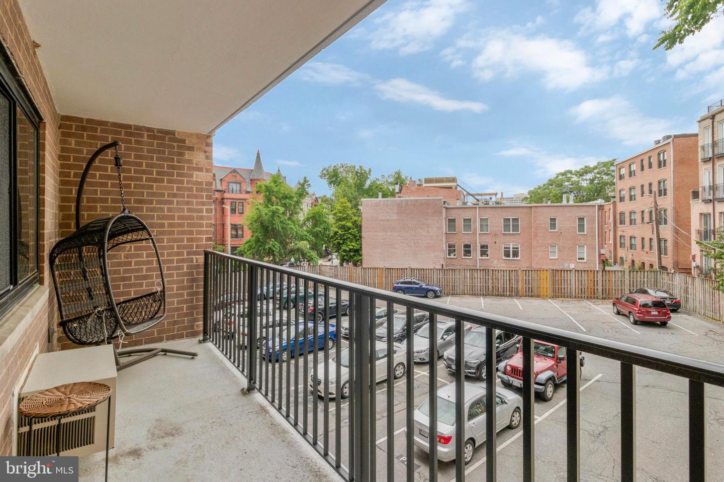 1816 NEW HAMPSHIRE AVE NW #303, WASHINGTON, District Of Columbia 20009, ,1 BathroomBathrooms,Residential,For sale,1816 NEW HAMPSHIRE AVE NW #303,DCDC2193516 MLS # DCDC2193516