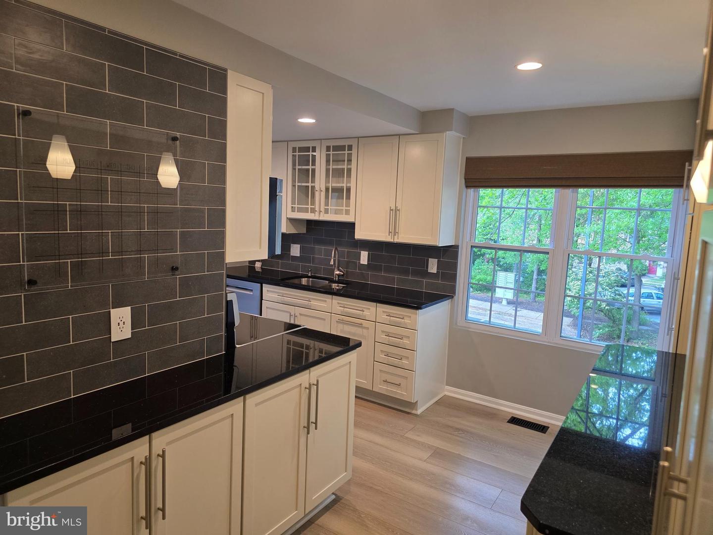 3185 LAWSONS HILL PL, ALEXANDRIA, Virginia 22310, 3 Bedrooms Bedrooms, 8 Rooms Rooms,3 BathroomsBathrooms,Residential,For sale,3185 LAWSONS HILL PL,VAFX2231802 MLS # VAFX2231802