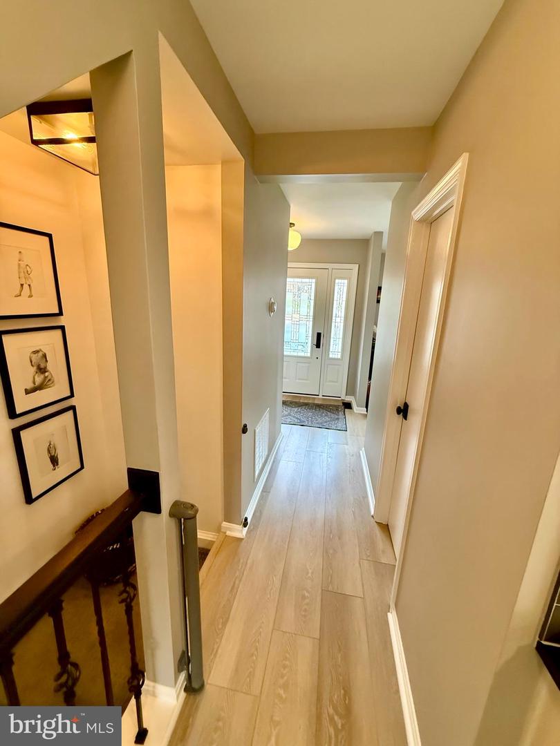 3185 LAWSONS HILL PL, ALEXANDRIA, Virginia 22310, 3 Bedrooms Bedrooms, 8 Rooms Rooms,3 BathroomsBathrooms,Residential,For sale,3185 LAWSONS HILL PL,VAFX2231802 MLS # VAFX2231802