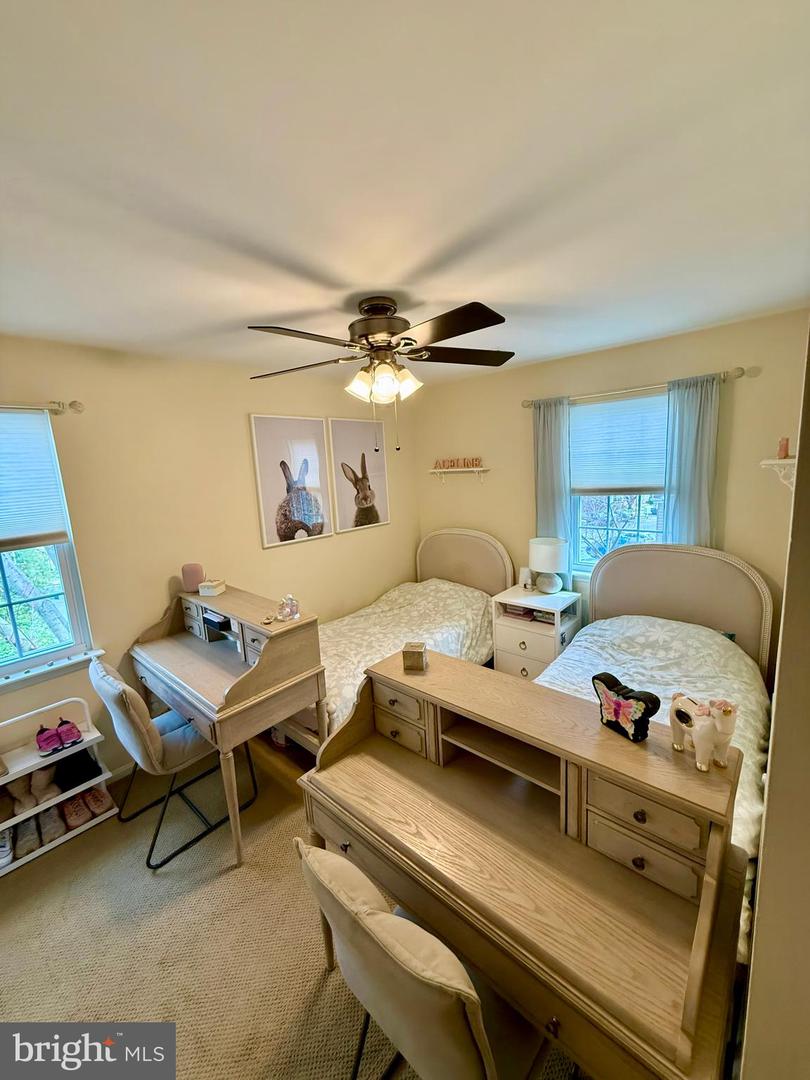 3185 LAWSONS HILL PL, ALEXANDRIA, Virginia 22310, 3 Bedrooms Bedrooms, 8 Rooms Rooms,3 BathroomsBathrooms,Residential,For sale,3185 LAWSONS HILL PL,VAFX2231802 MLS # VAFX2231802