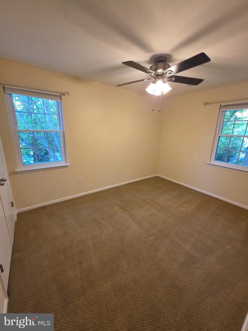 3185 LAWSONS HILL PL, ALEXANDRIA, Virginia 22310, 3 Bedrooms Bedrooms, 8 Rooms Rooms,3 BathroomsBathrooms,Residential,For sale,3185 LAWSONS HILL PL,VAFX2231802 MLS # VAFX2231802