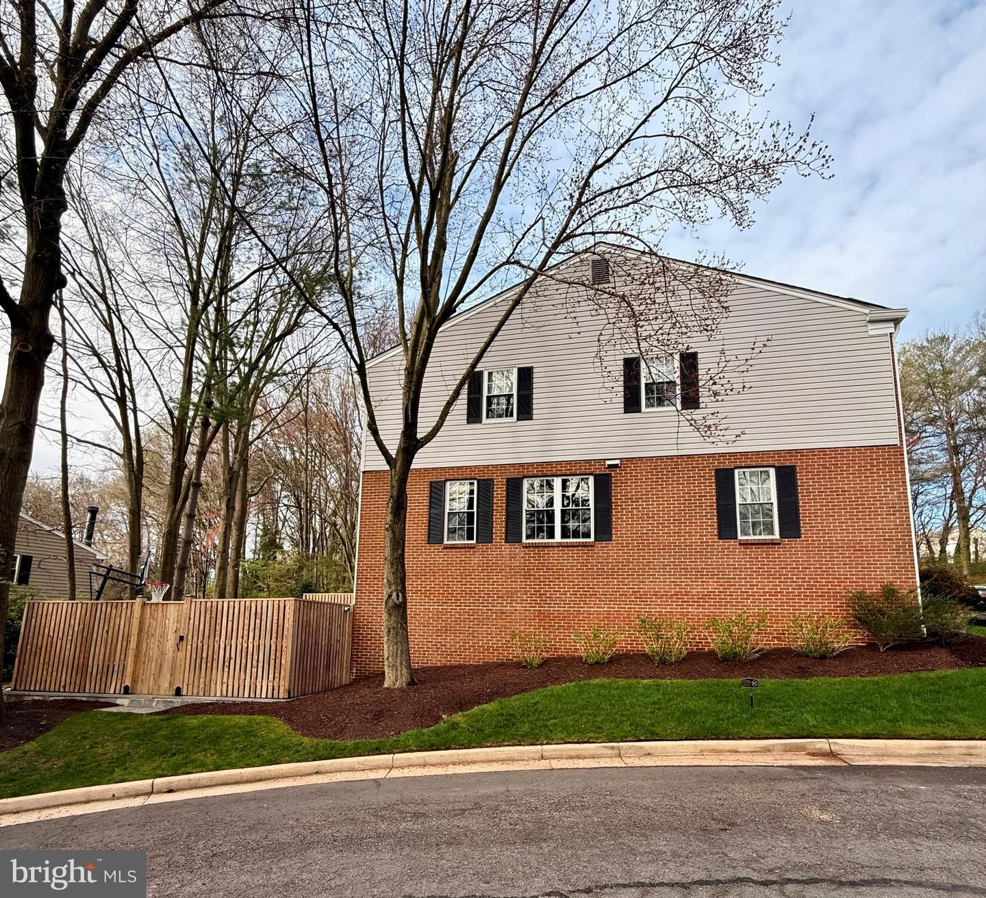 3185 LAWSONS HILL PL, ALEXANDRIA, Virginia 22310, 3 Bedrooms Bedrooms, 8 Rooms Rooms,3 BathroomsBathrooms,Residential,For sale,3185 LAWSONS HILL PL,VAFX2231802 MLS # VAFX2231802