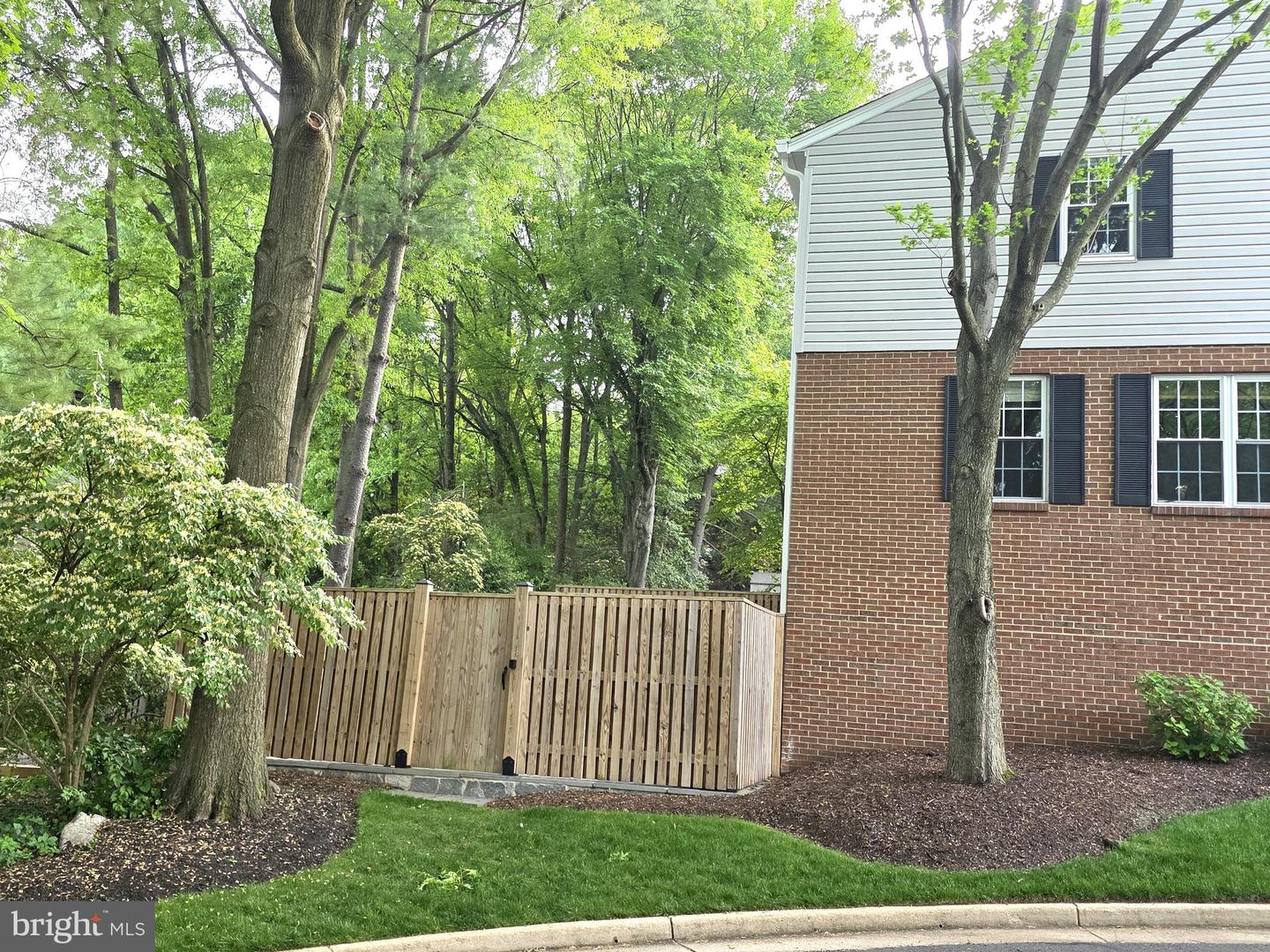 3185 LAWSONS HILL PL, ALEXANDRIA, Virginia 22310, 3 Bedrooms Bedrooms, 8 Rooms Rooms,3 BathroomsBathrooms,Residential,For sale,3185 LAWSONS HILL PL,VAFX2231802 MLS # VAFX2231802