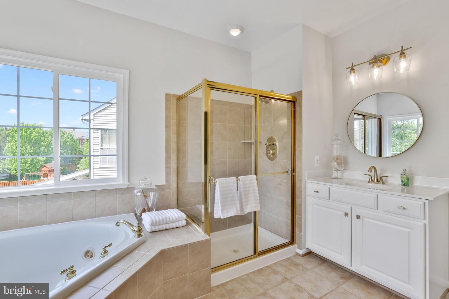 44161 NAVAJO DR, ASHBURN, Virginia 20147, 5 Bedrooms Bedrooms, ,4 BathroomsBathrooms,Residential,For sale,44161 NAVAJO DR,VALO2092932 MLS # VALO2092932