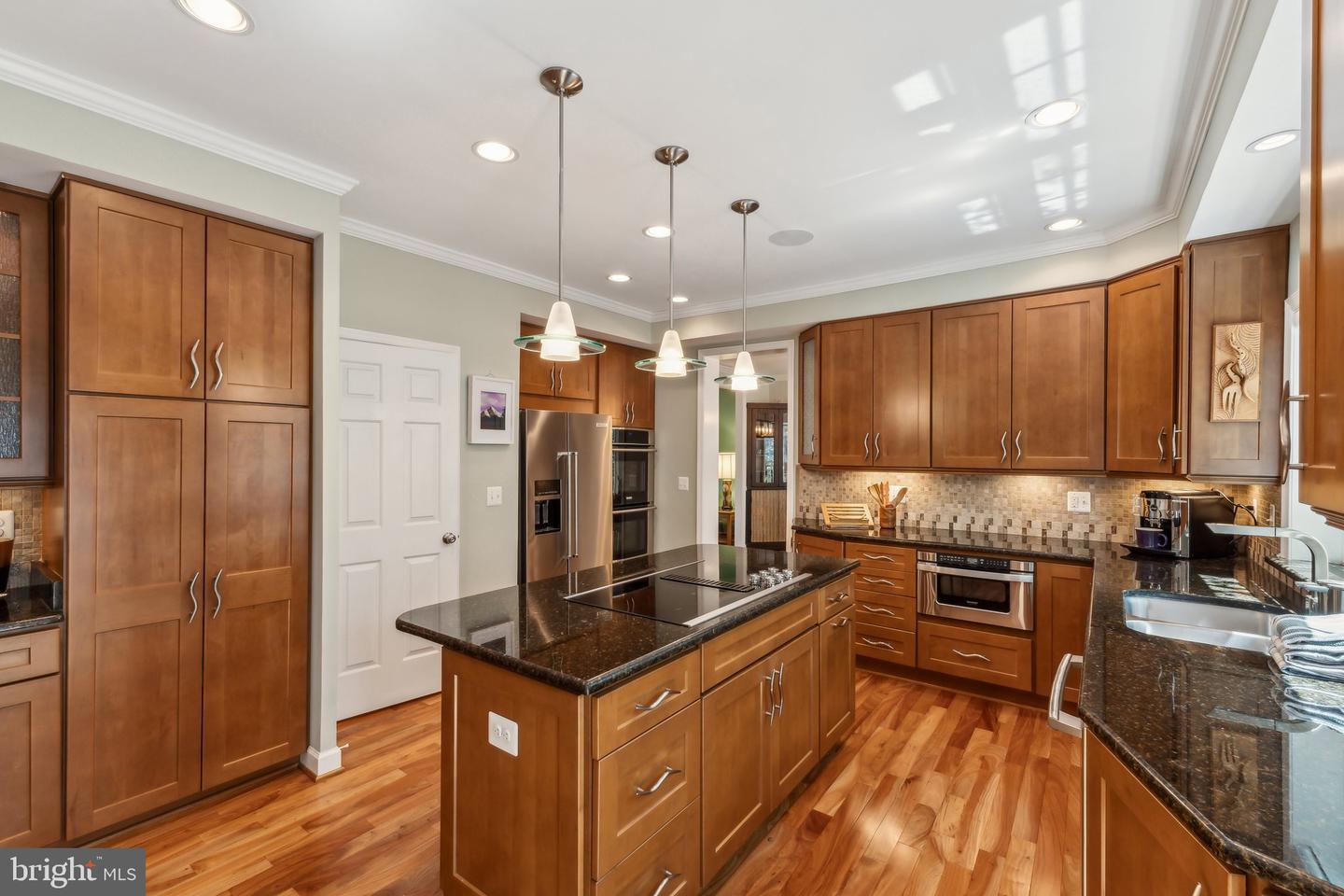 13217 PLEASANT GLEN CT, HERNDON, Virginia 20171, 4 Bedrooms Bedrooms, ,3 BathroomsBathrooms,Residential,For sale,13217 PLEASANT GLEN CT,VAFX2232160 MLS # VAFX2232160