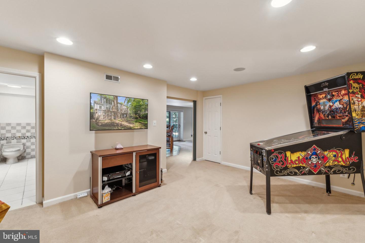 13217 PLEASANT GLEN CT, HERNDON, Virginia 20171, 4 Bedrooms Bedrooms, ,3 BathroomsBathrooms,Residential,For sale,13217 PLEASANT GLEN CT,VAFX2232160 MLS # VAFX2232160