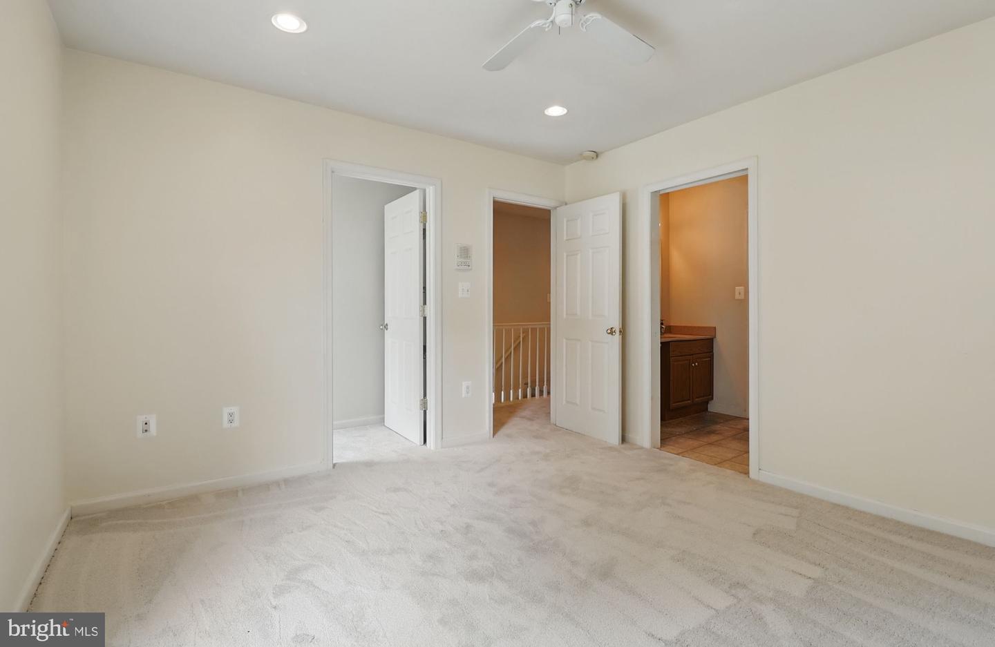 9807 HUTCHISON LN, MANASSAS, Virginia 20110, 3 Bedrooms Bedrooms, ,3 BathroomsBathrooms,Residential,For sale,9807 HUTCHISON LN,VAMN2008088 MLS # VAMN2008088