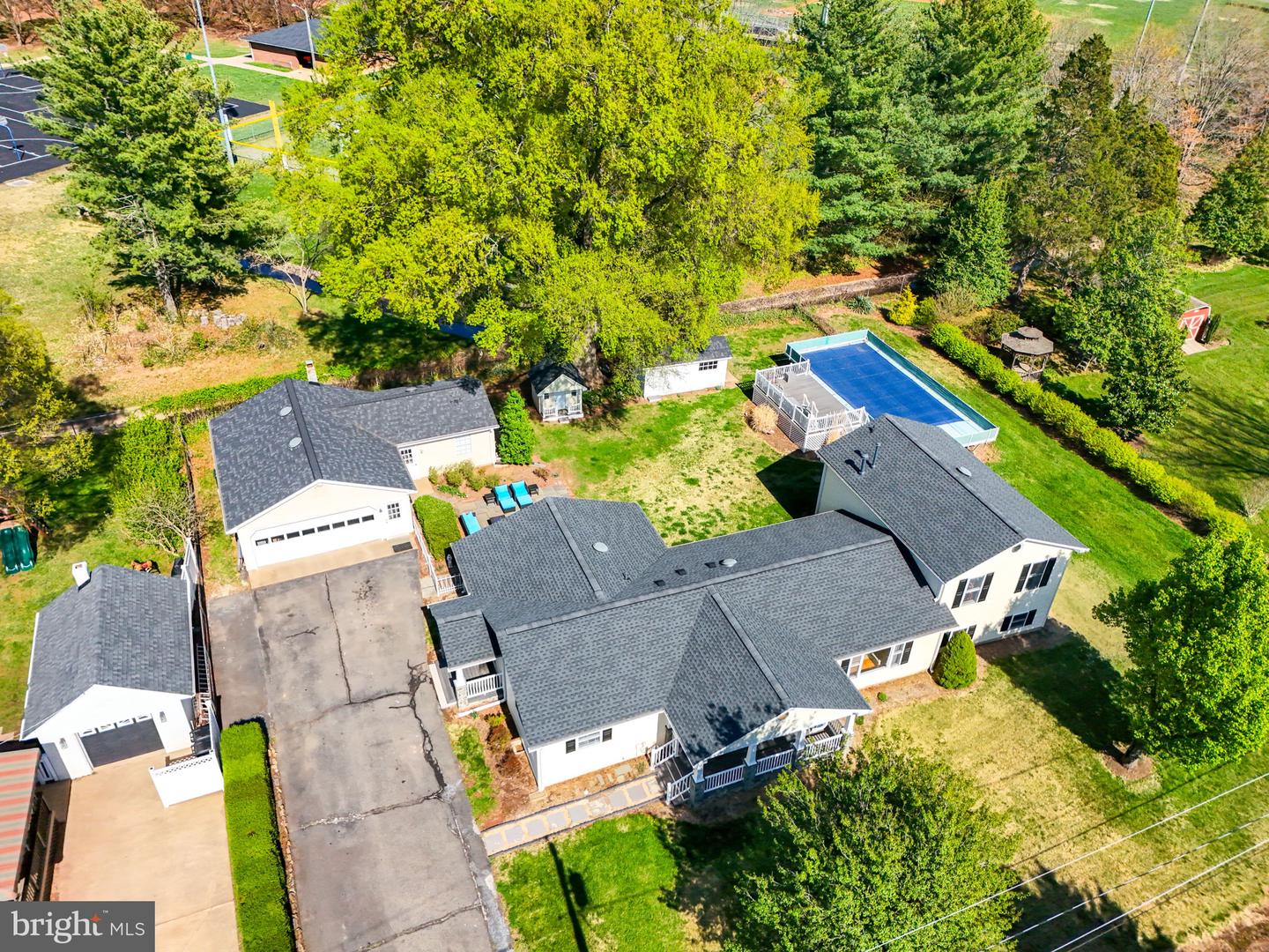 9807 HUTCHISON LN, MANASSAS, Virginia 20110, 3 Bedrooms Bedrooms, ,3 BathroomsBathrooms,Residential,For sale,9807 HUTCHISON LN,VAMN2008088 MLS # VAMN2008088