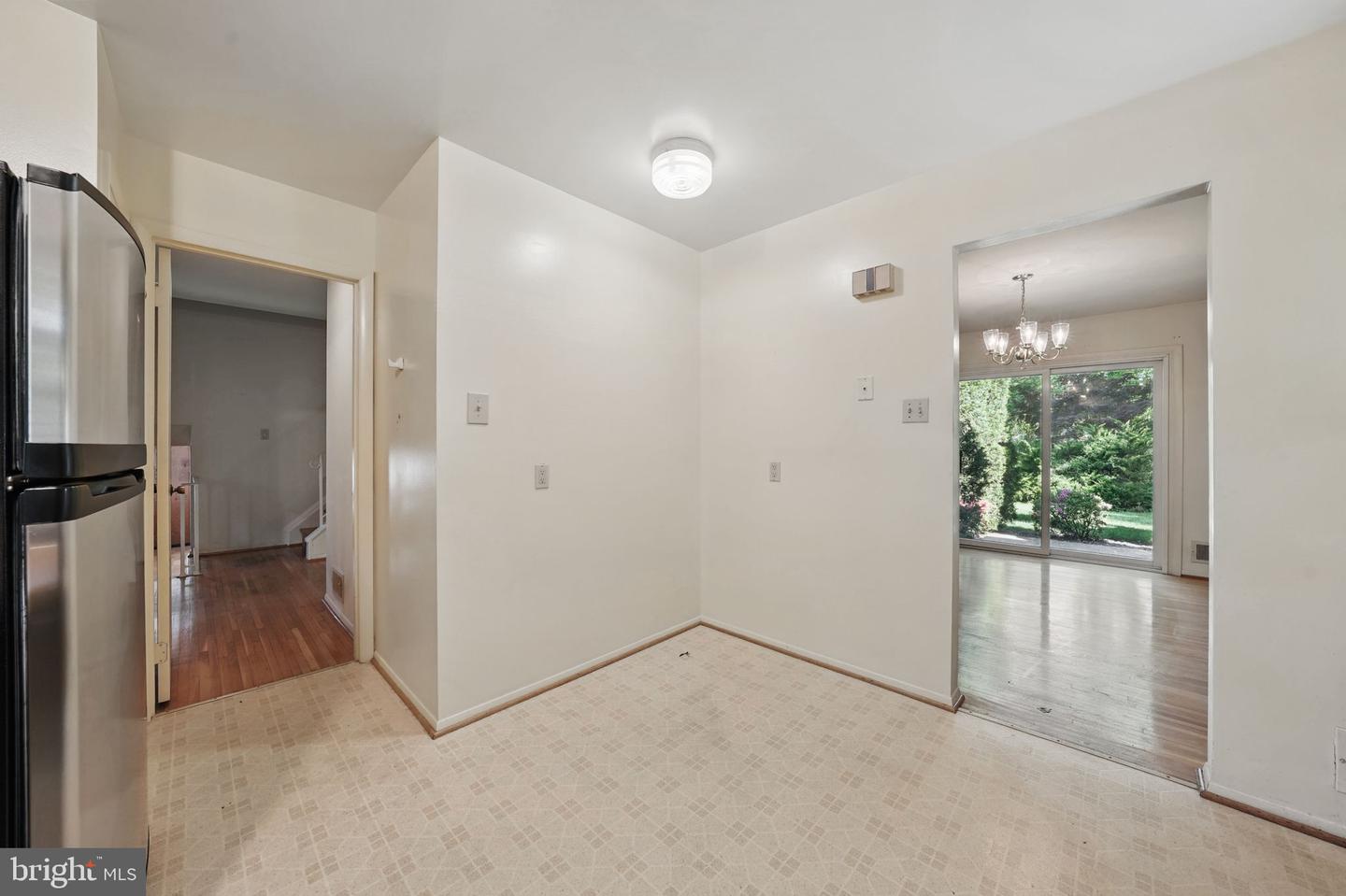 4905 SPRINGBROOK DR, ANNANDALE, Virginia 22003, 4 Bedrooms Bedrooms, 8 Rooms Rooms,2 BathroomsBathrooms,Residential,For sale,4905 SPRINGBROOK DR,VAFX2232454 MLS # VAFX2232454