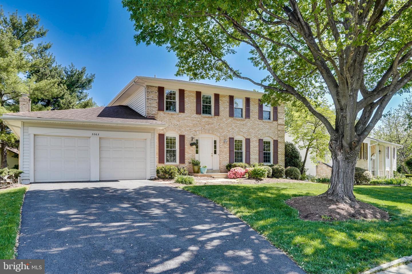3263 KINROSS CIR, HERNDON, Virginia 20171, 4 Bedrooms Bedrooms, ,2 BathroomsBathrooms,Residential,For sale,3263 KINROSS CIR,VAFX2232490 MLS # VAFX2232490