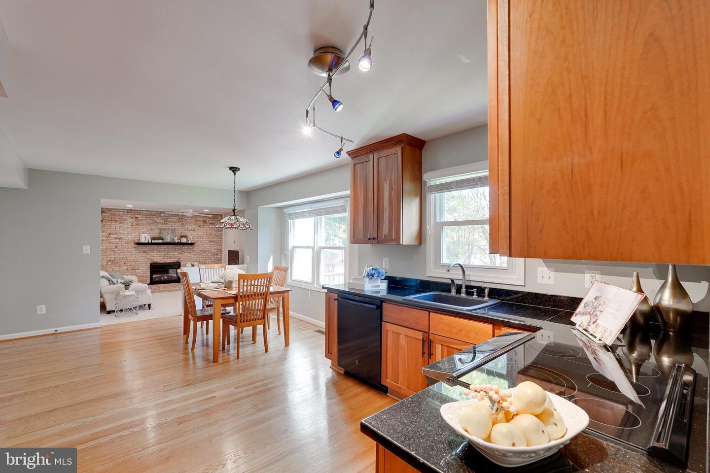 3263 KINROSS CIR, HERNDON, Virginia 20171, 4 Bedrooms Bedrooms, ,2 BathroomsBathrooms,Residential,For sale,3263 KINROSS CIR,VAFX2232490 MLS # VAFX2232490