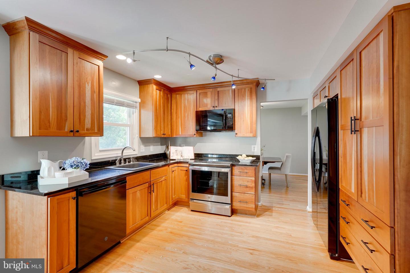 3263 KINROSS CIR, HERNDON, Virginia 20171, 4 Bedrooms Bedrooms, ,2 BathroomsBathrooms,Residential,For sale,3263 KINROSS CIR,VAFX2232490 MLS # VAFX2232490