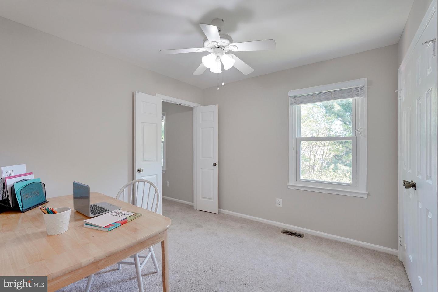 3263 KINROSS CIR, HERNDON, Virginia 20171, 4 Bedrooms Bedrooms, ,2 BathroomsBathrooms,Residential,For sale,3263 KINROSS CIR,VAFX2232490 MLS # VAFX2232490