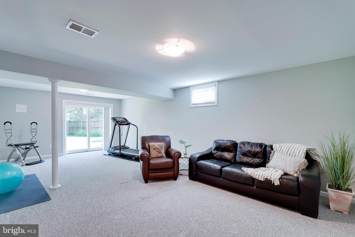 3263 KINROSS CIR, HERNDON, Virginia 20171, 4 Bedrooms Bedrooms, ,2 BathroomsBathrooms,Residential,For sale,3263 KINROSS CIR,VAFX2232490 MLS # VAFX2232490