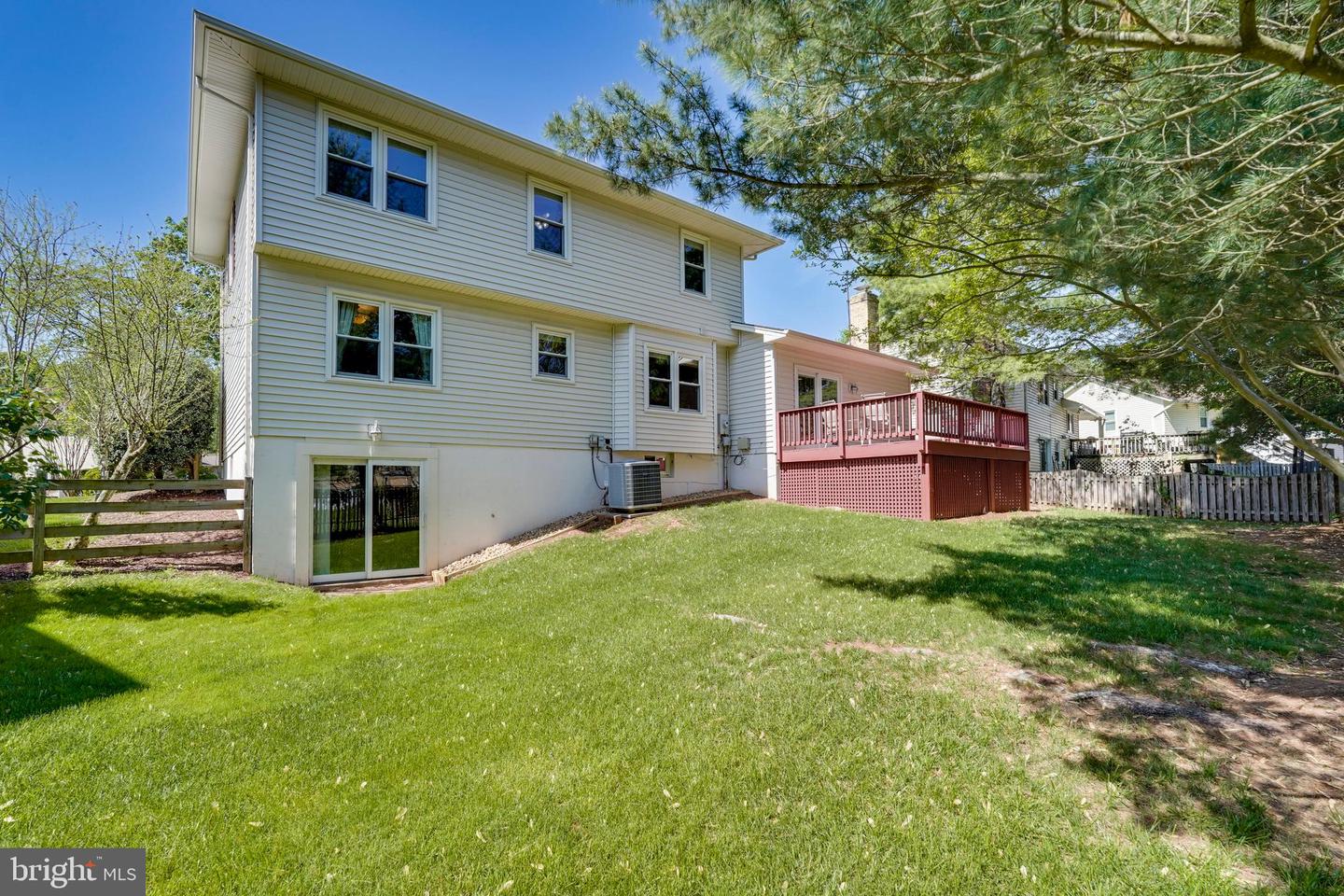 3263 KINROSS CIR, HERNDON, Virginia 20171, 4 Bedrooms Bedrooms, ,2 BathroomsBathrooms,Residential,For sale,3263 KINROSS CIR,VAFX2232490 MLS # VAFX2232490