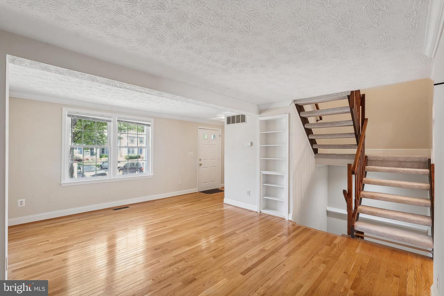 7728 CAMP ALGER AVE, FALLS CHURCH, Virginia 22042, 3 Bedrooms Bedrooms, ,2 BathroomsBathrooms,Residential,For sale,7728 CAMP ALGER AVE,VAFX2232586 MLS # VAFX2232586