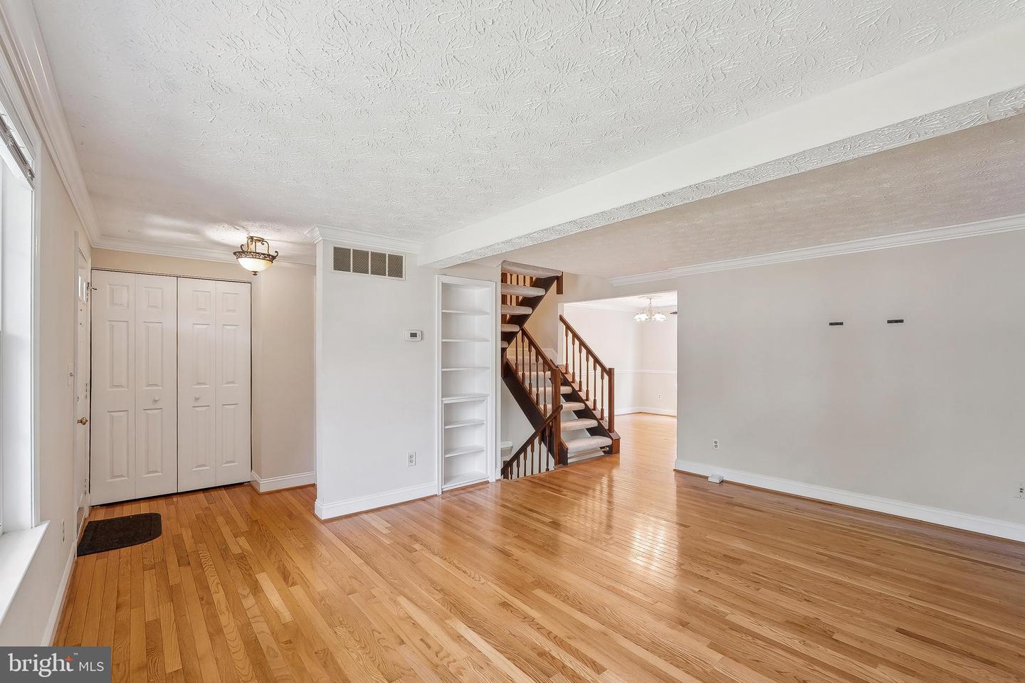 7728 CAMP ALGER AVE, FALLS CHURCH, Virginia 22042, 3 Bedrooms Bedrooms, ,2 BathroomsBathrooms,Residential,For sale,7728 CAMP ALGER AVE,VAFX2232586 MLS # VAFX2232586