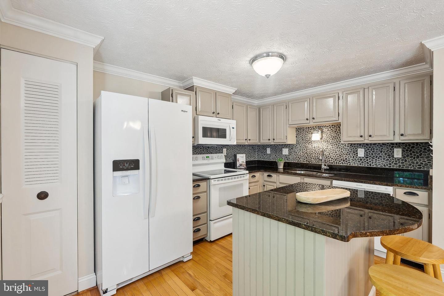 7728 CAMP ALGER AVE, FALLS CHURCH, Virginia 22042, 3 Bedrooms Bedrooms, ,2 BathroomsBathrooms,Residential,For sale,7728 CAMP ALGER AVE,VAFX2232586 MLS # VAFX2232586
