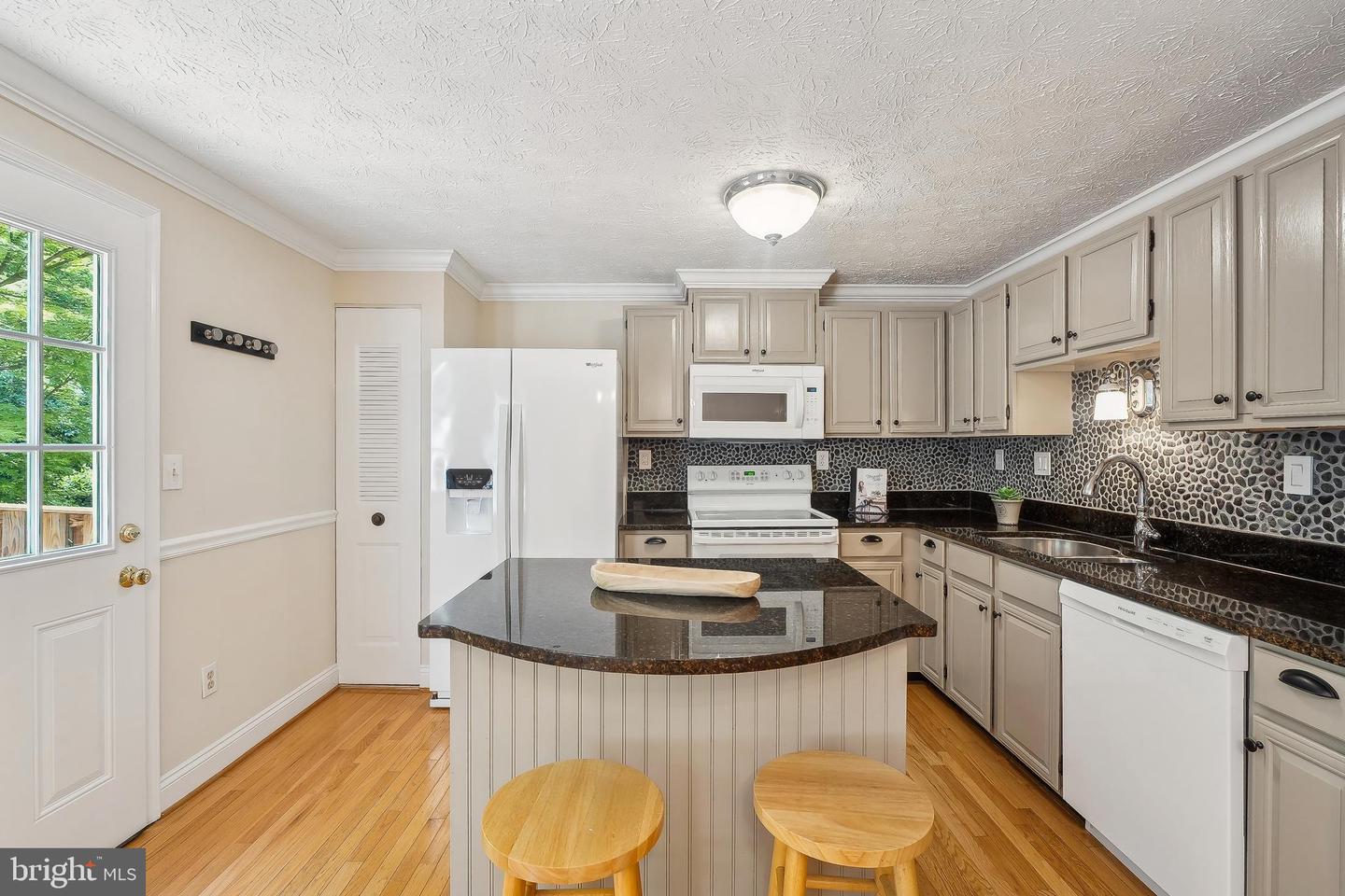 7728 CAMP ALGER AVE, FALLS CHURCH, Virginia 22042, 3 Bedrooms Bedrooms, ,2 BathroomsBathrooms,Residential,For sale,7728 CAMP ALGER AVE,VAFX2232586 MLS # VAFX2232586