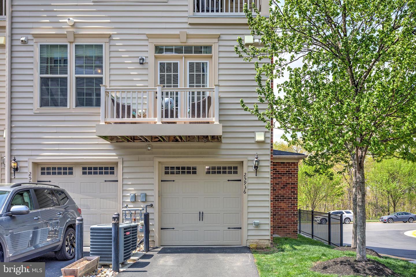 25936 RACING SUN DR, ALDIE, Virginia 20105, 3 Bedrooms Bedrooms, ,2 BathroomsBathrooms,Residential,For sale,25936 RACING SUN DR,VALO2093156 MLS # VALO2093156