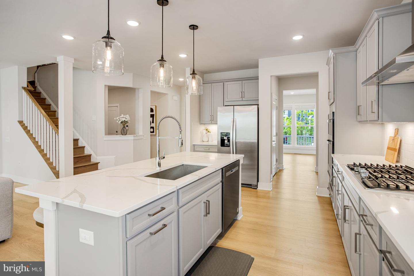 2097 BLUE MOCKINGBIRD LN, DUMFRIES, Virginia 22026, 5 Bedrooms Bedrooms, ,4 BathroomsBathrooms,Residential,For sale,2097 BLUE MOCKINGBIRD LN,VAPW2091438 MLS # VAPW2091438