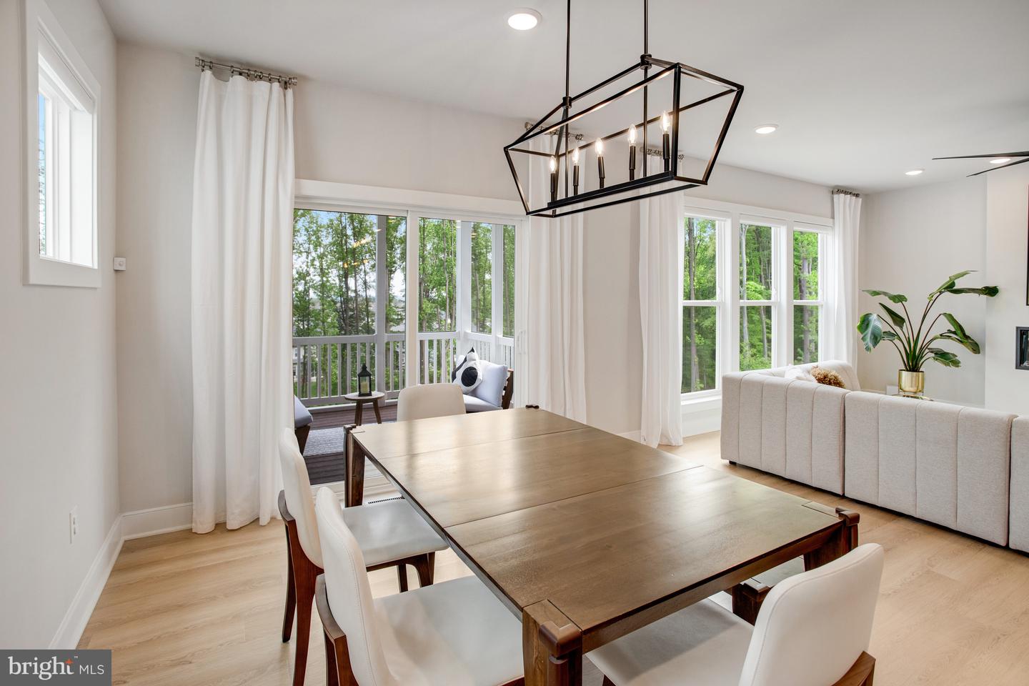 2097 BLUE MOCKINGBIRD LN, DUMFRIES, Virginia 22026, 5 Bedrooms Bedrooms, ,4 BathroomsBathrooms,Residential,For sale,2097 BLUE MOCKINGBIRD LN,VAPW2091438 MLS # VAPW2091438