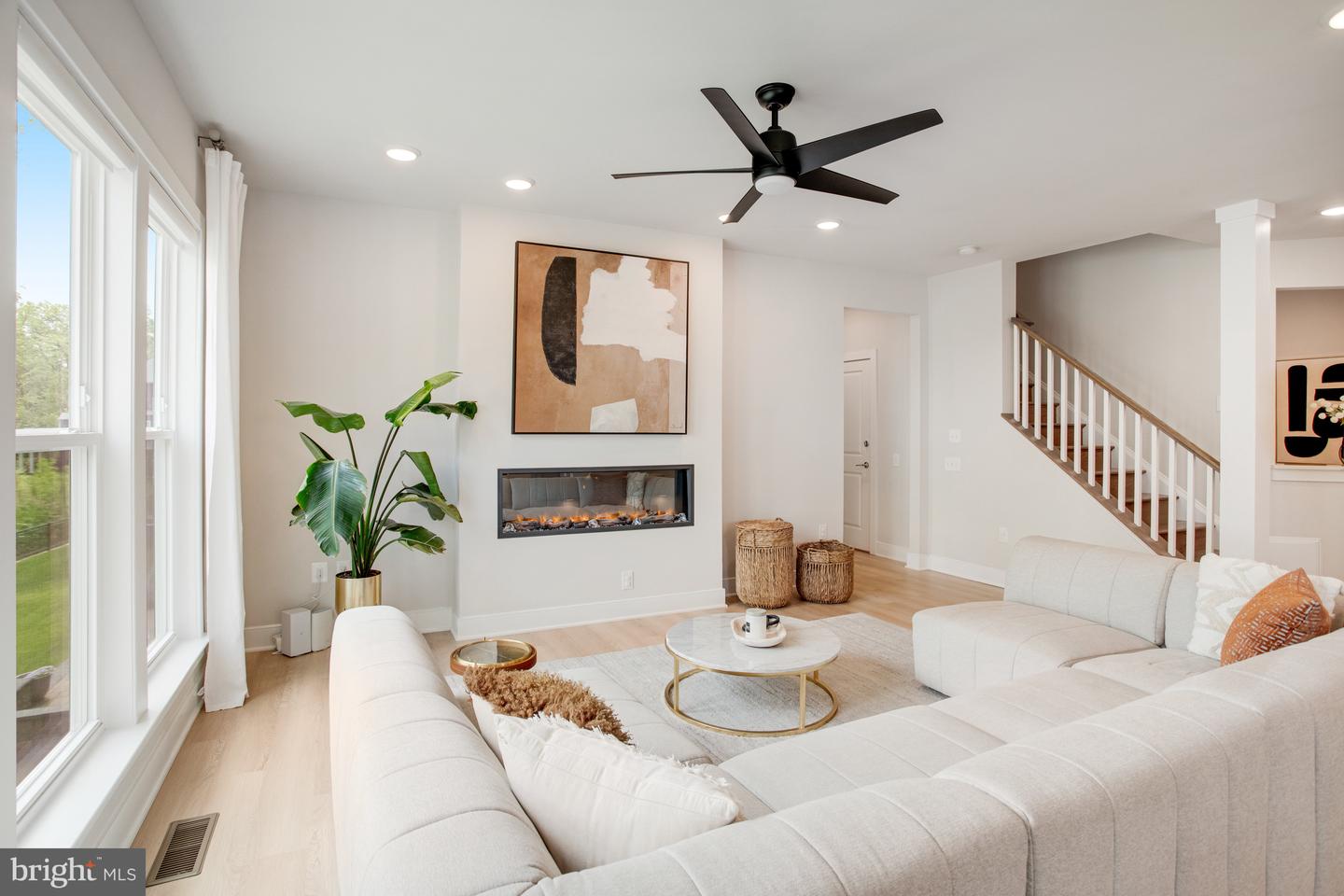2097 BLUE MOCKINGBIRD LN, DUMFRIES, Virginia 22026, 5 Bedrooms Bedrooms, ,4 BathroomsBathrooms,Residential,For sale,2097 BLUE MOCKINGBIRD LN,VAPW2091438 MLS # VAPW2091438